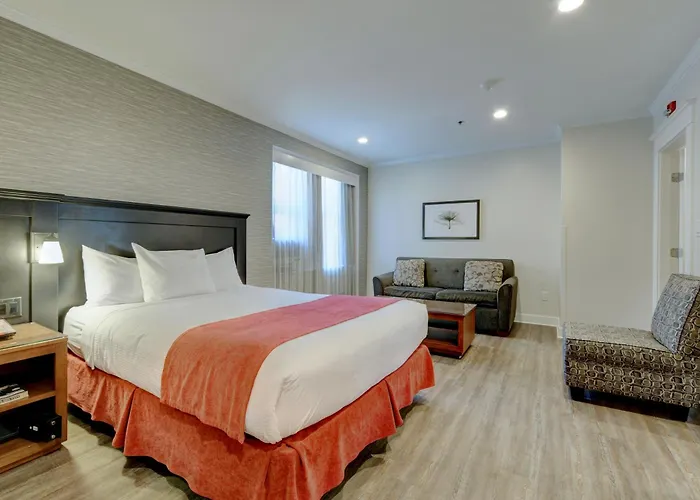 Strathcona Hotel